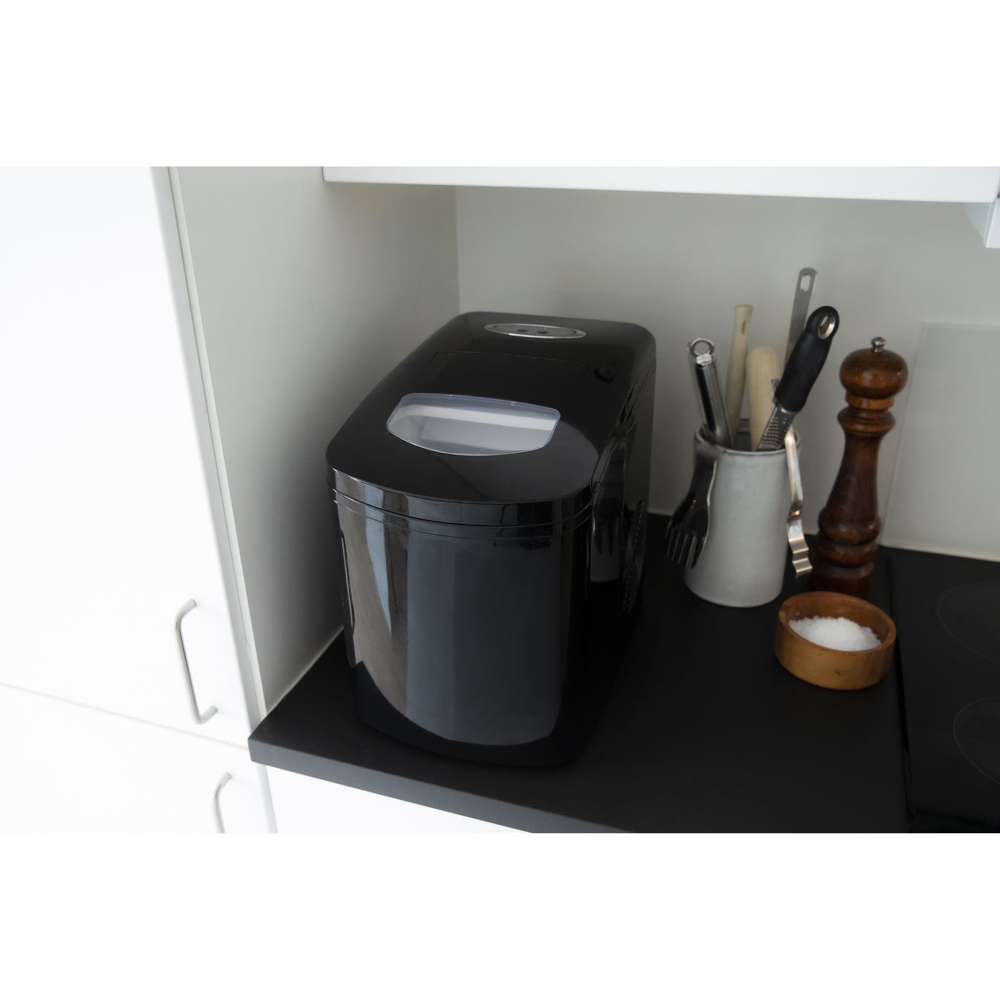 Gastronoma 18620001 - Ijsblokjesmachine 1.7L, 150W, zwart